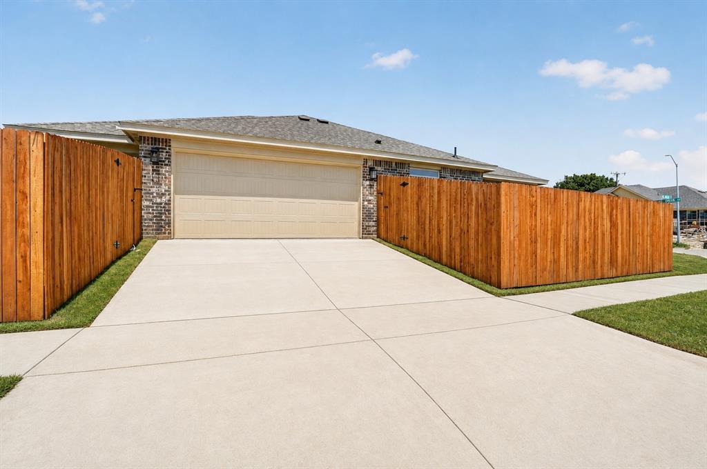 1422 Quail Creek Drive Property Photo 32