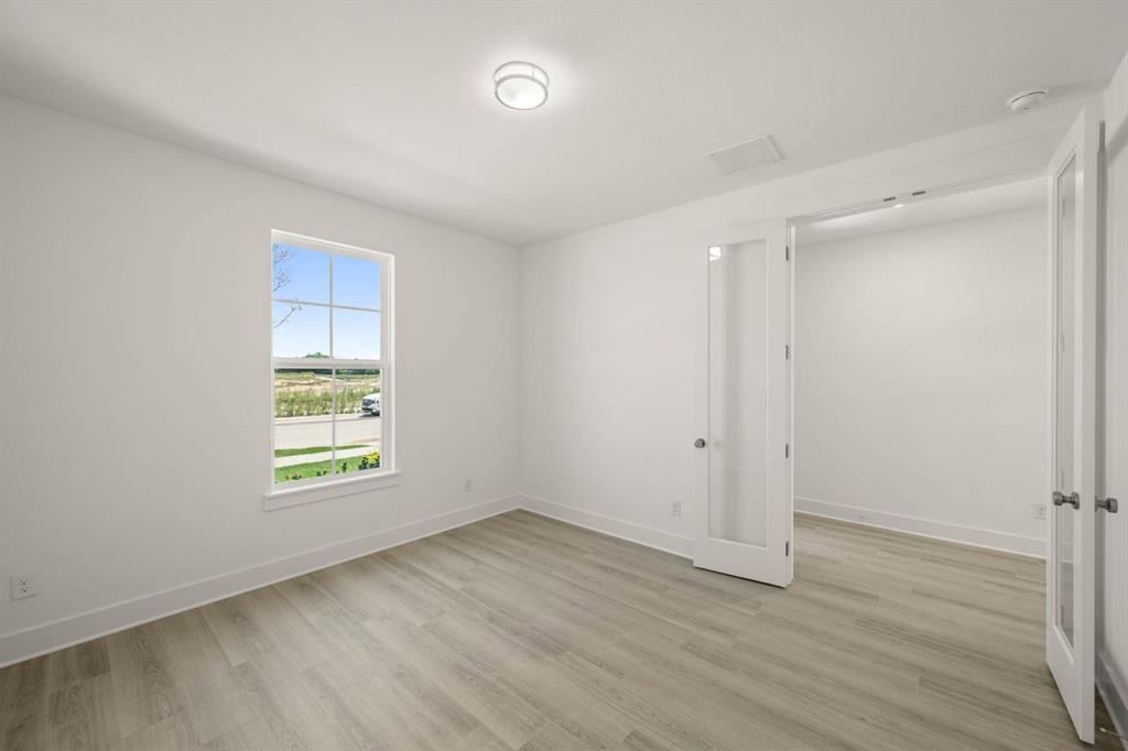 17256 Oxborough Drive Property Photo 15