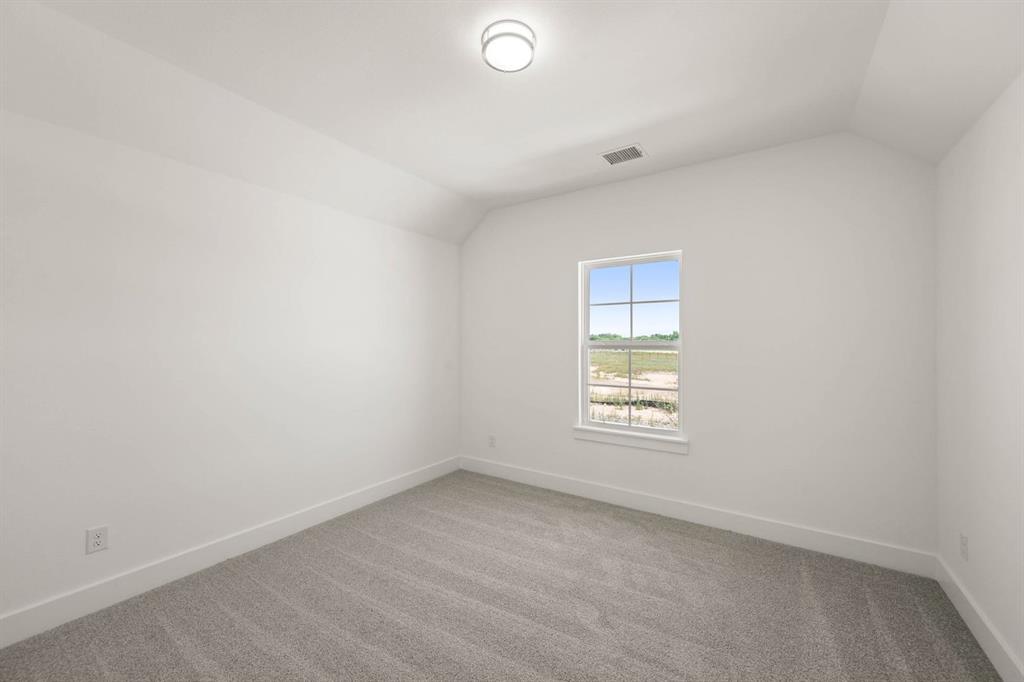 17256 Oxborough Drive Property Photo 17