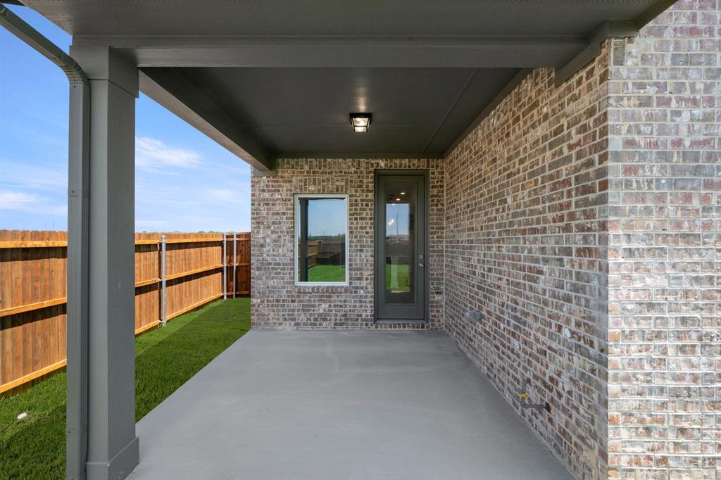 17256 Oxborough Drive Property Photo 25