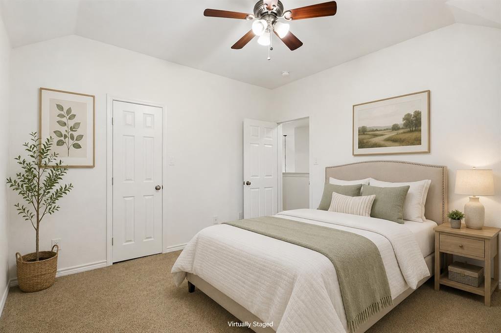 1201 Forest Green Drive Property Photo 17