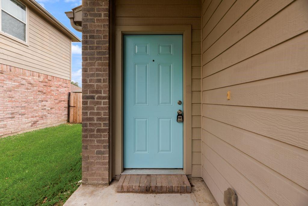 1234 Mallard Creek Property Photo 4