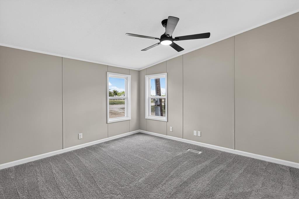 8020 S Prairie Hill Street Property Photo 13