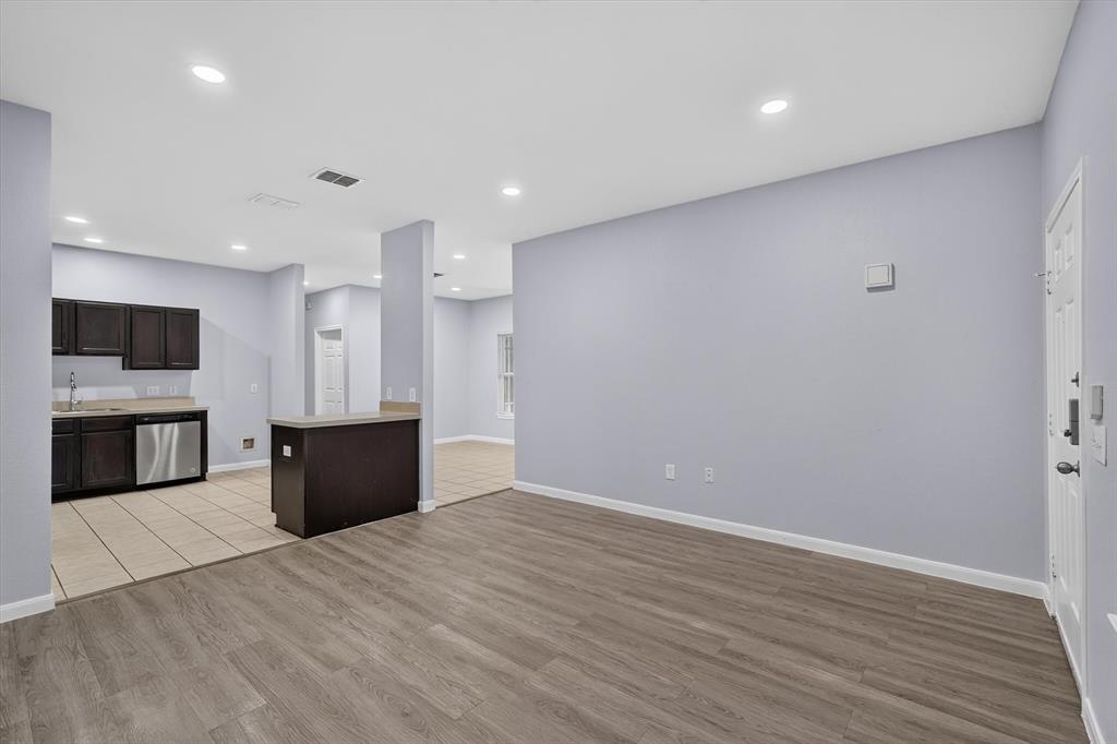 4718 Jamaica Street Property Photo 5