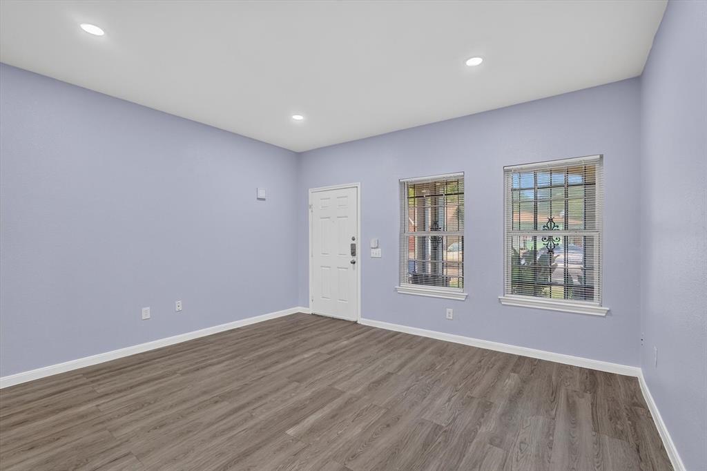 4718 Jamaica Street Property Photo 6