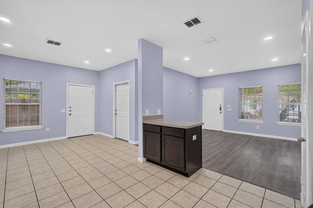 4718 Jamaica Street Property Photo 8