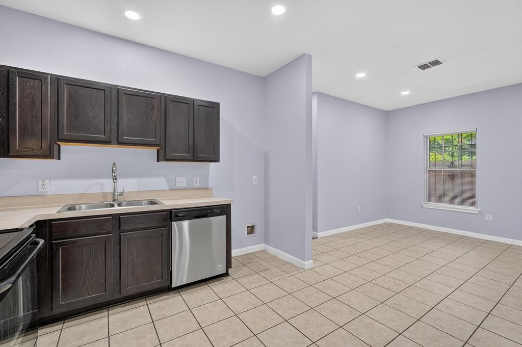 4718 Jamaica Street Property Photo 9
