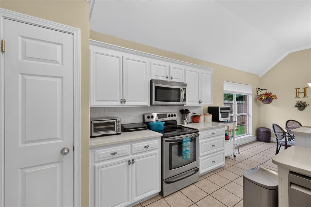 1006 Azalea Garden Drive Property Photo 12