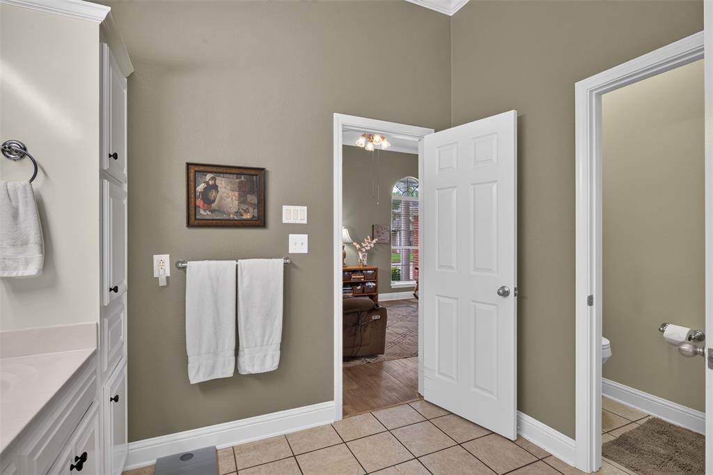 1006 Azalea Garden Drive Property Photo 15