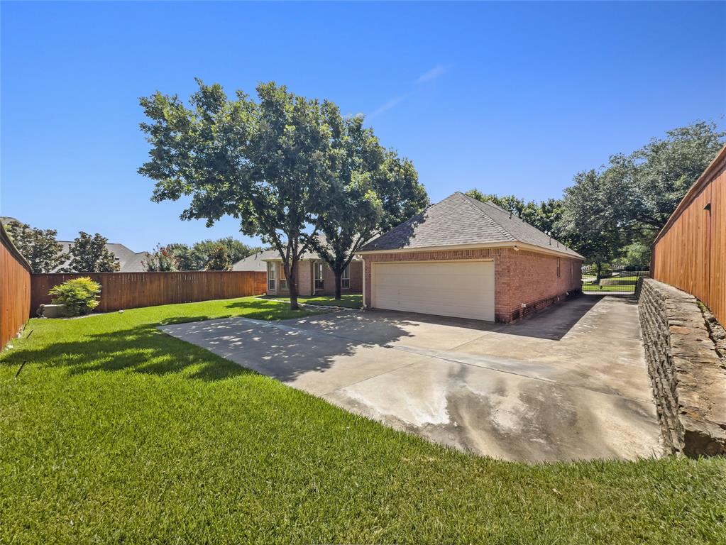 3211 Lake Creek Trail Property Photo 30