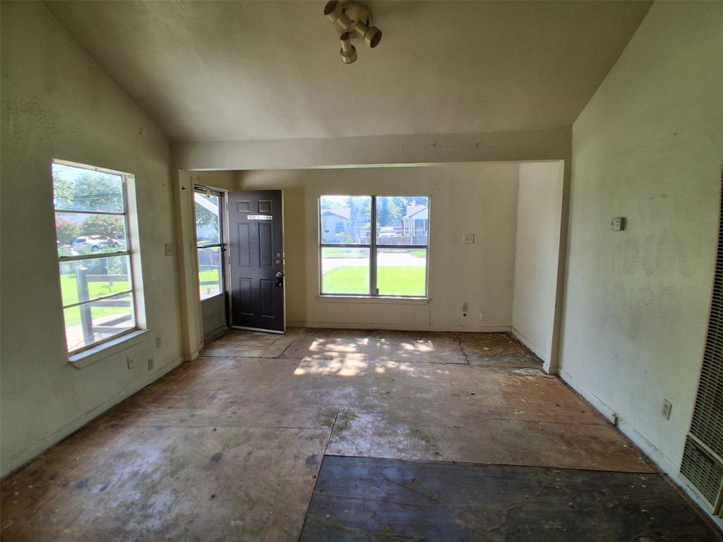 2917 Cypress Avenue Property Photo 7