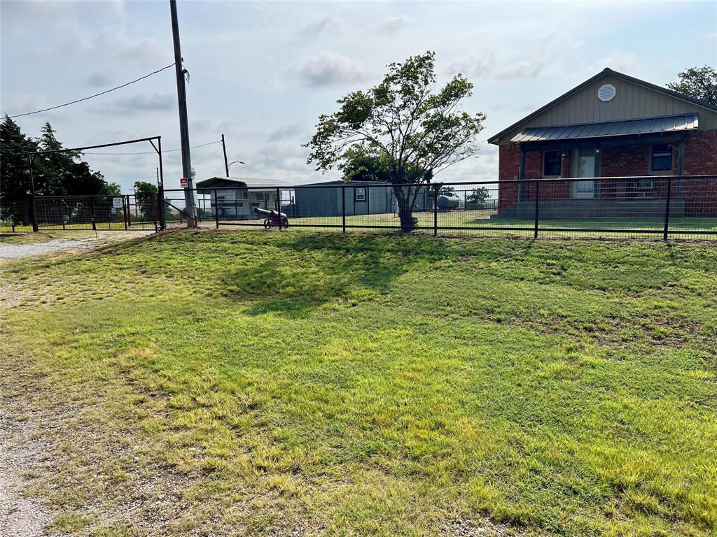 12165 Fm 103 Property Photo 6