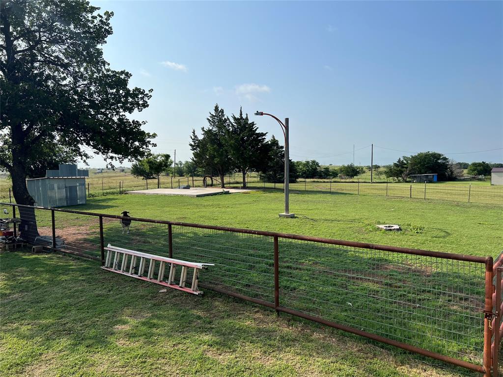 12165 Fm 103 Property Photo 28