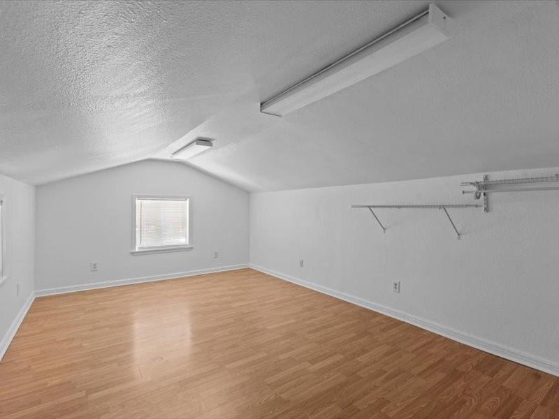 401 W Carolina Street Property Photo 32