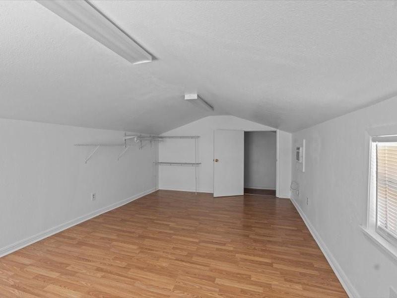 401 W Carolina Street Property Photo 33