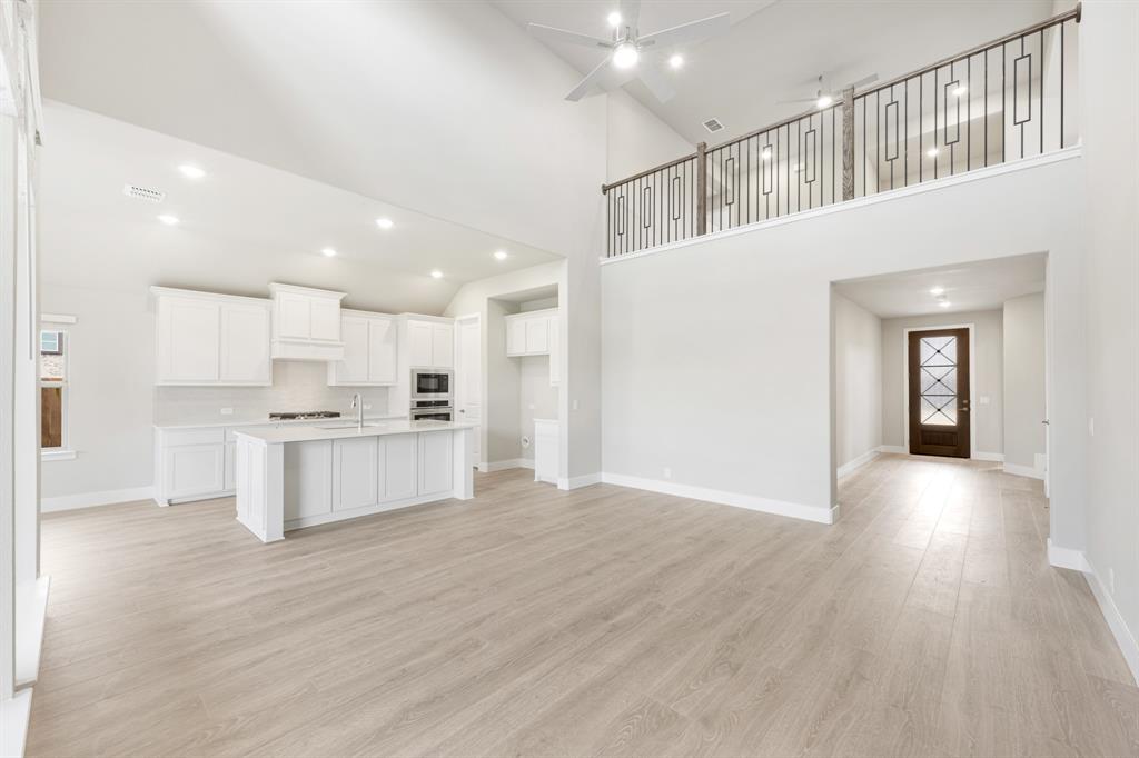 16421 Thistle Bend Drive Property Photo 6