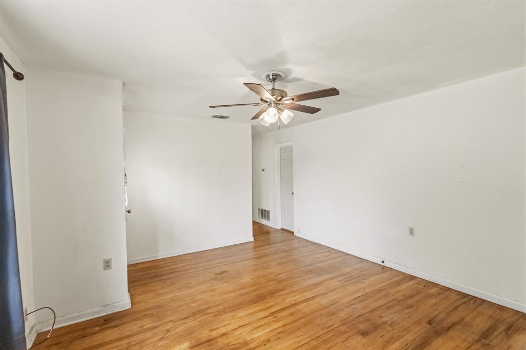1141 W Mcneill Street Property Photo 5
