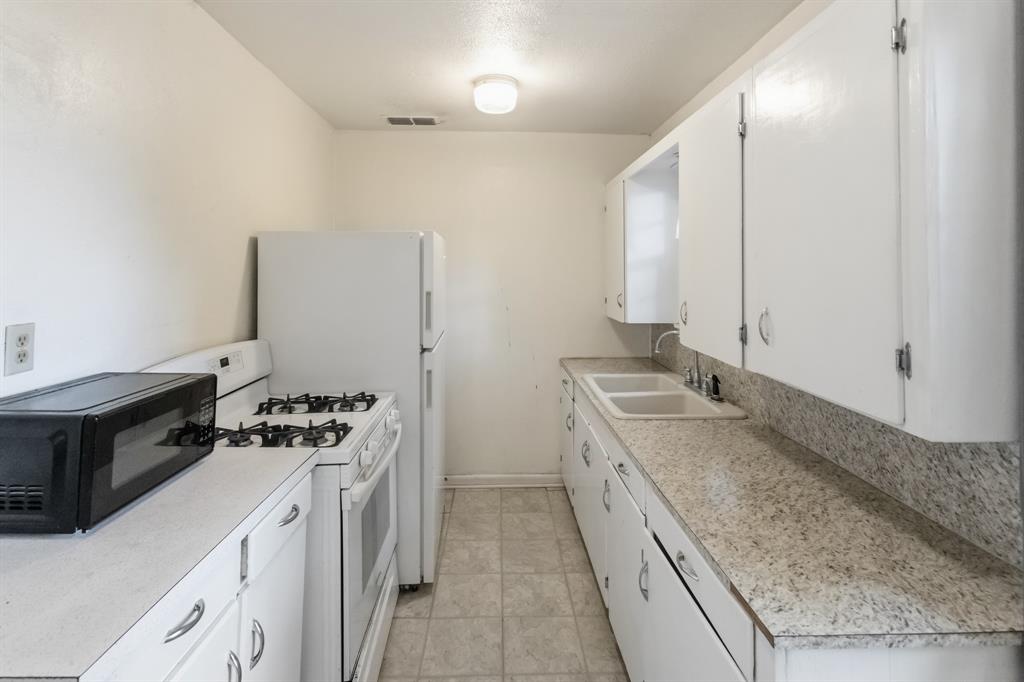 1141 W Mcneill Street Property Photo 8