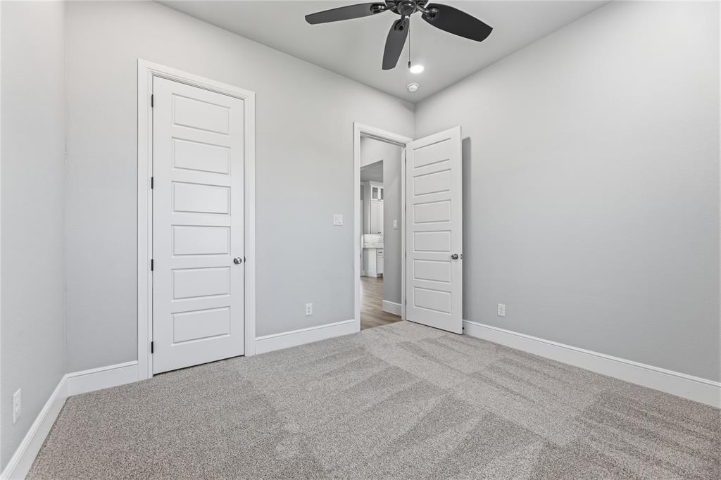 27027 Stonewood Drive Property Photo 18