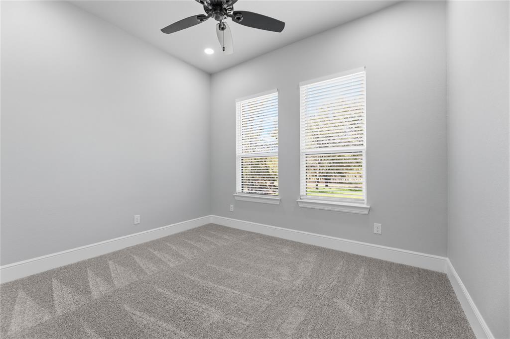 27027 Stonewood Drive Property Photo 20