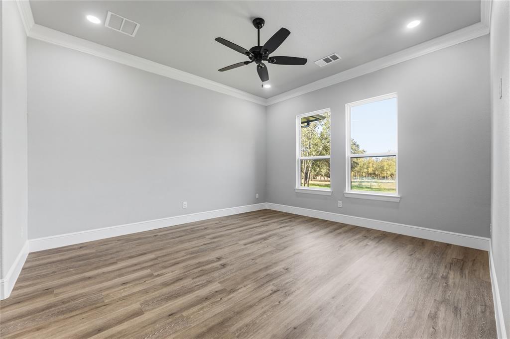 27027 Stonewood Drive Property Photo 23