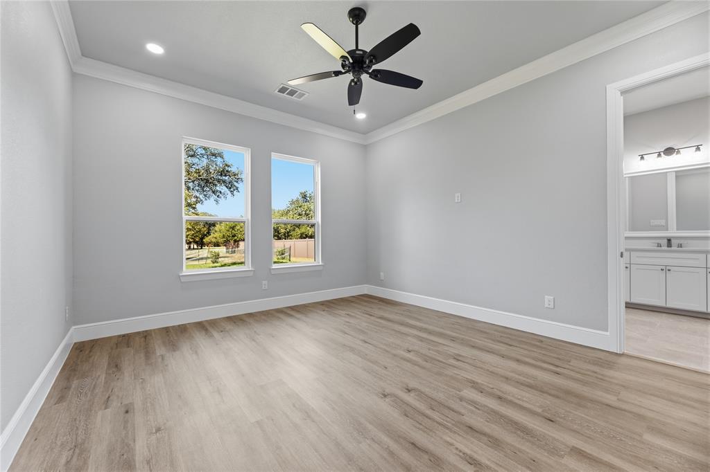 27027 Stonewood Drive Property Photo 25