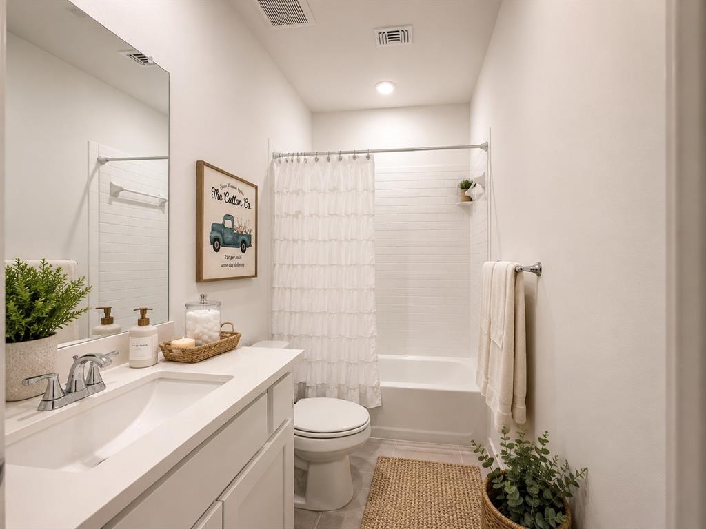 1221 Newport Street Property Photo 15