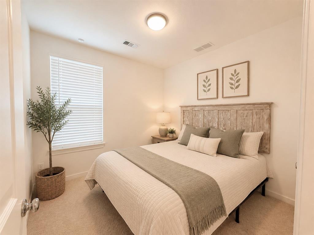 1221 Newport Street Property Photo 17