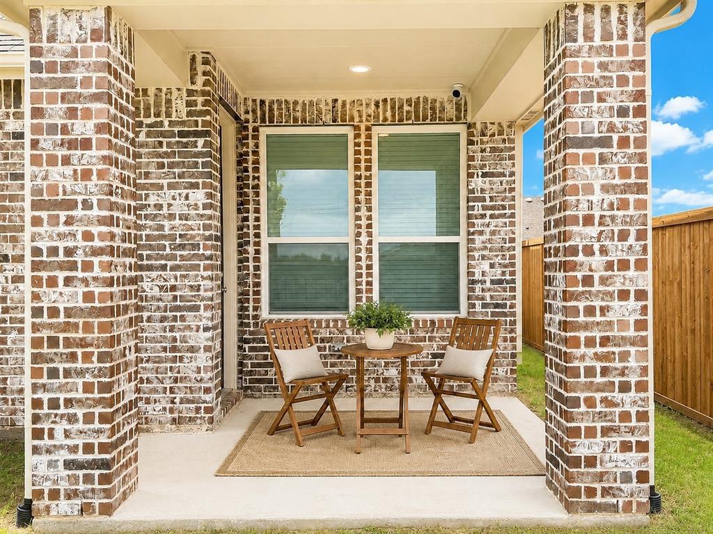 1221 Newport Street Property Photo 19