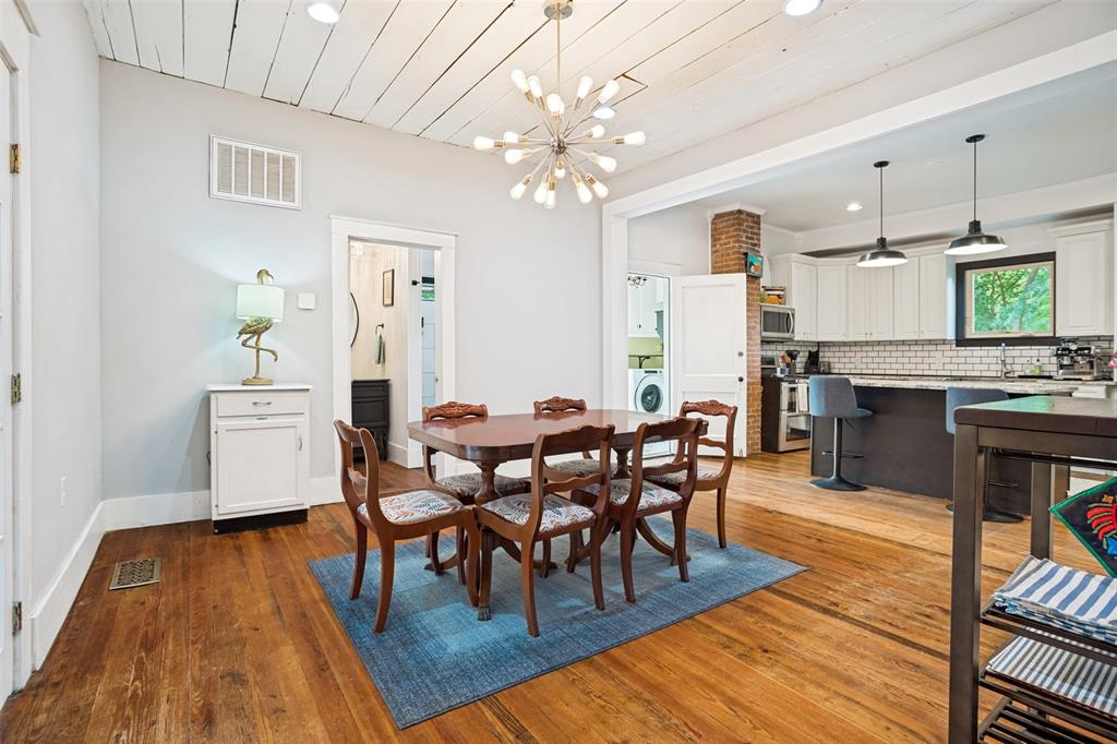 1015 N College Street Property Photo 12