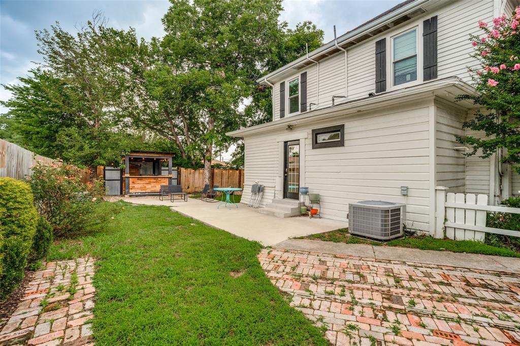 1015 N College Street Property Photo 21