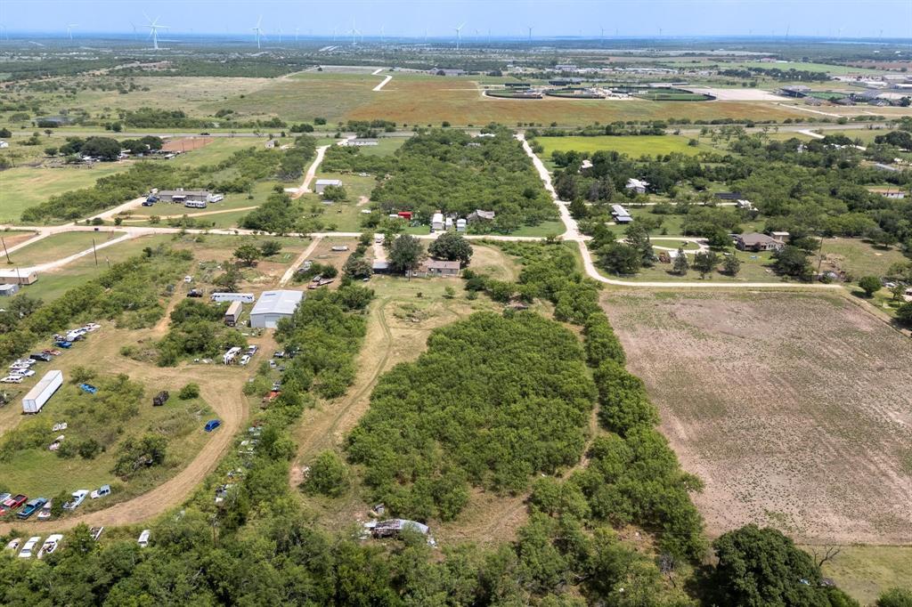 1253 Private Road 2431 Property Photo 10