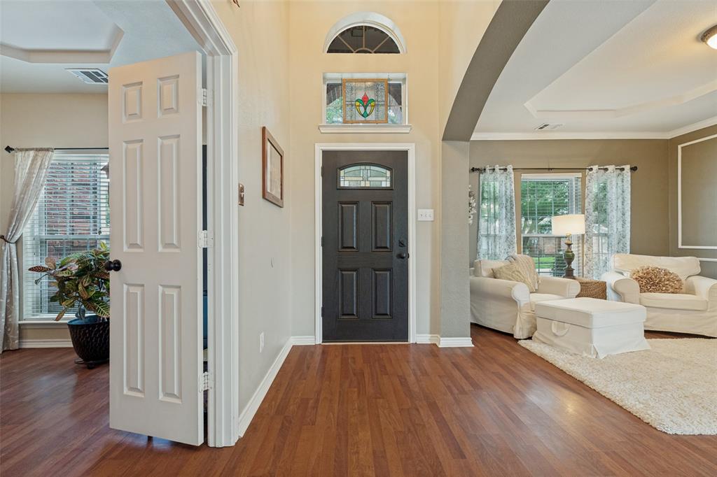 2716 Parkside Lane Property Photo 4