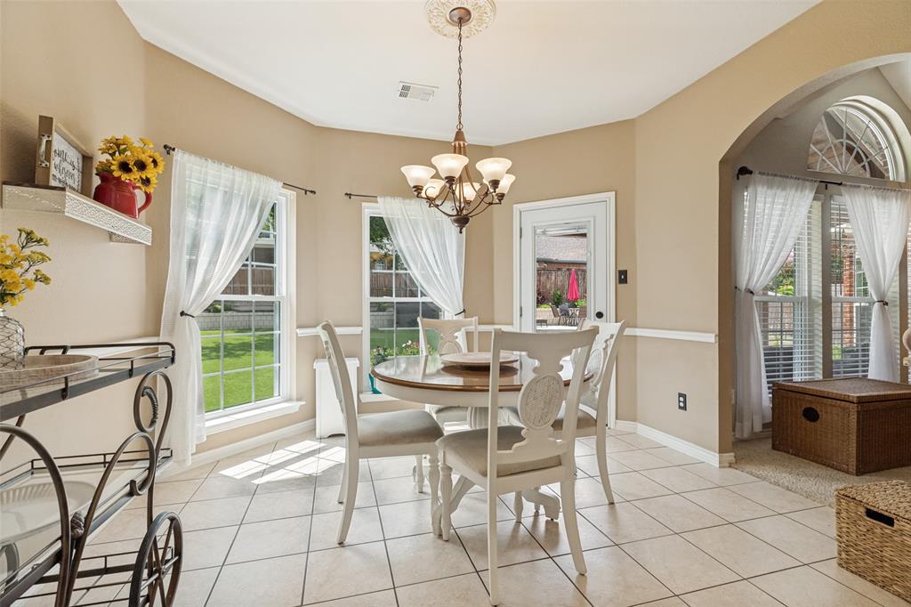 2716 Parkside Lane Property Photo 10