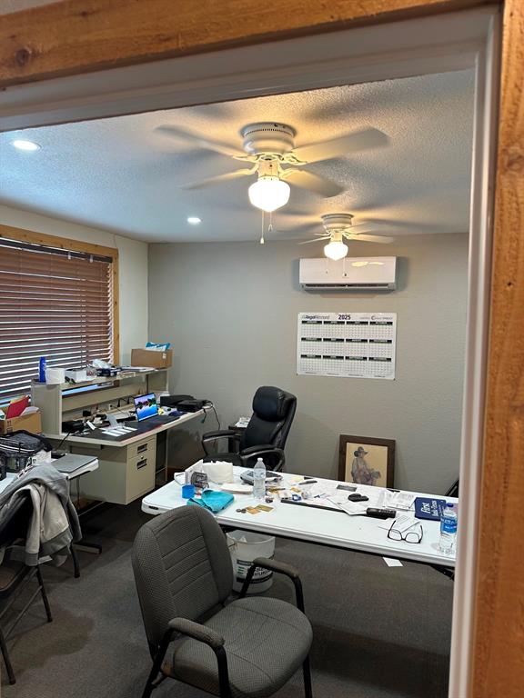 1002 S Treadaway Property Photo 3