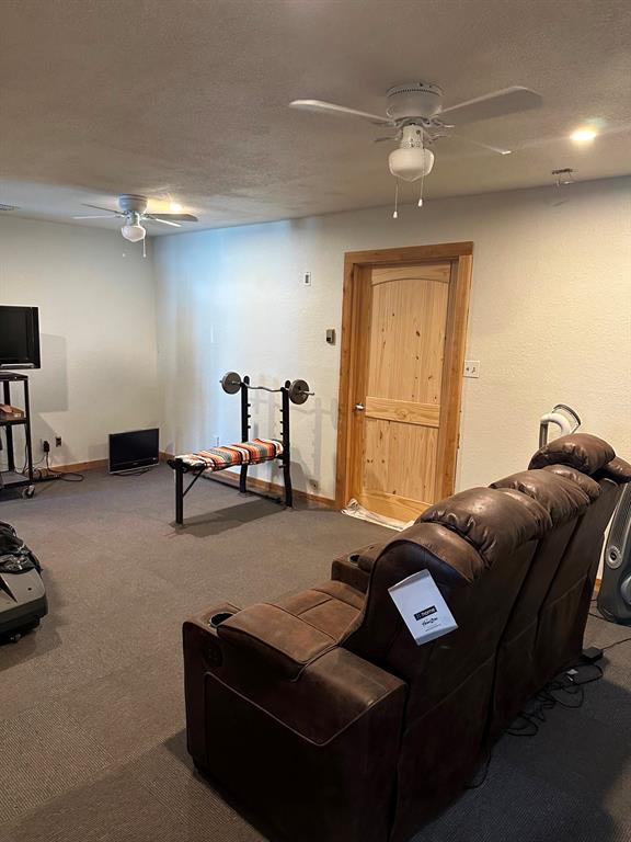 1002 S Treadaway Property Photo 5