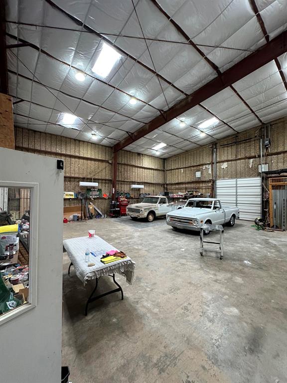 1002 S Treadaway Property Photo 6