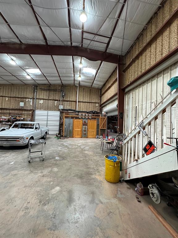 1002 S Treadaway Property Photo 7