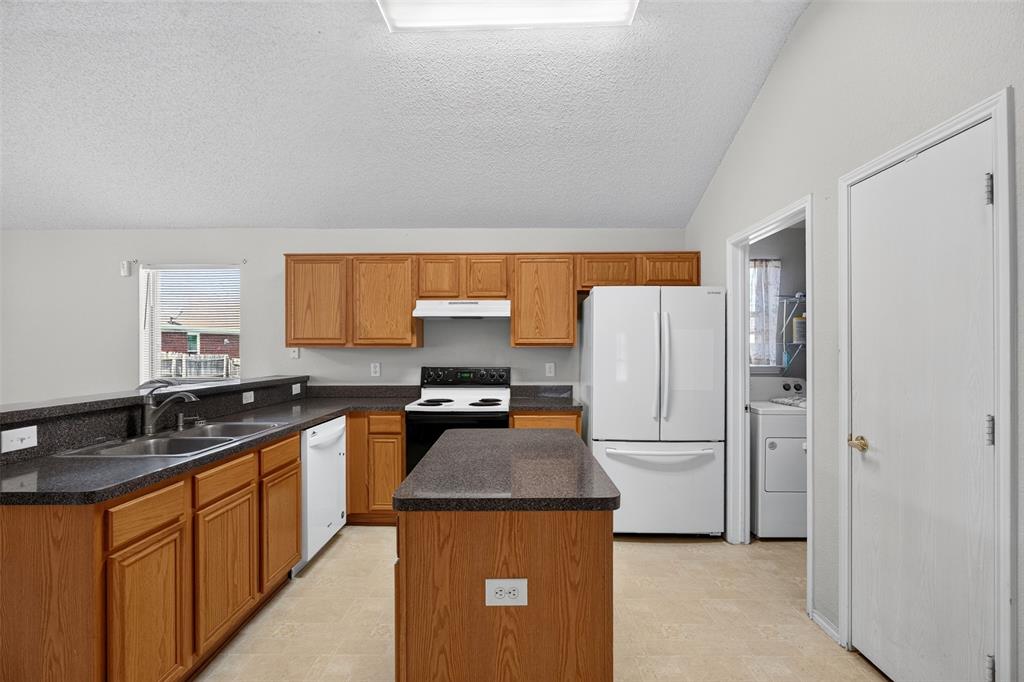 10208 Dallam Lane Property Photo 9