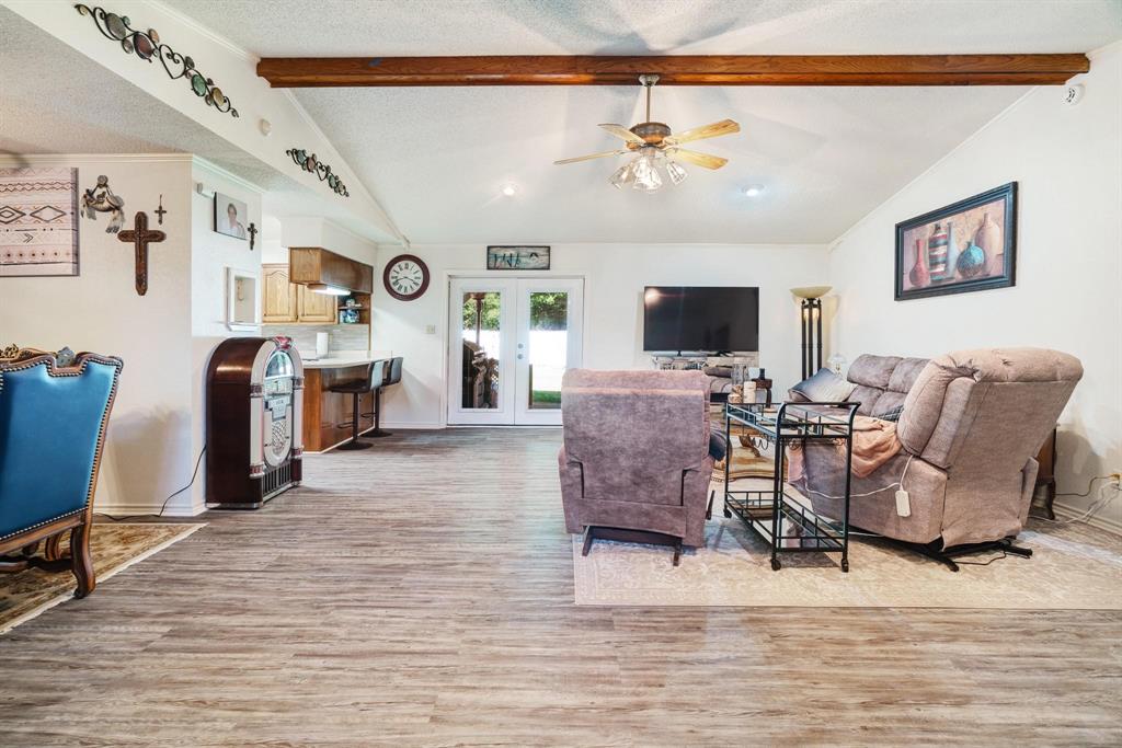 203 1st Street Property Photo 5