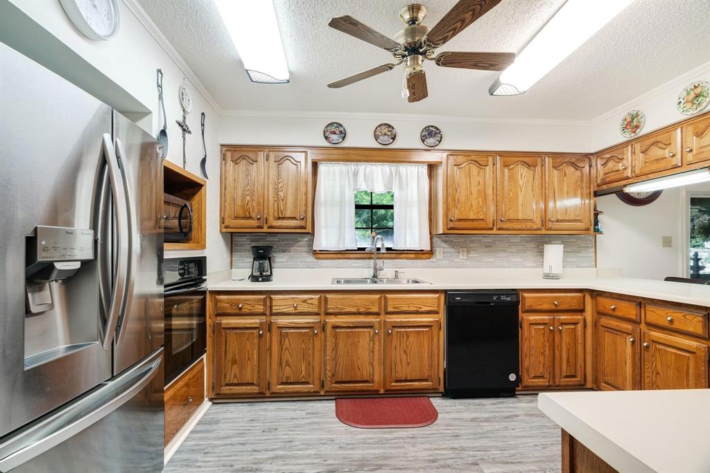 203 1st Street Property Photo 7