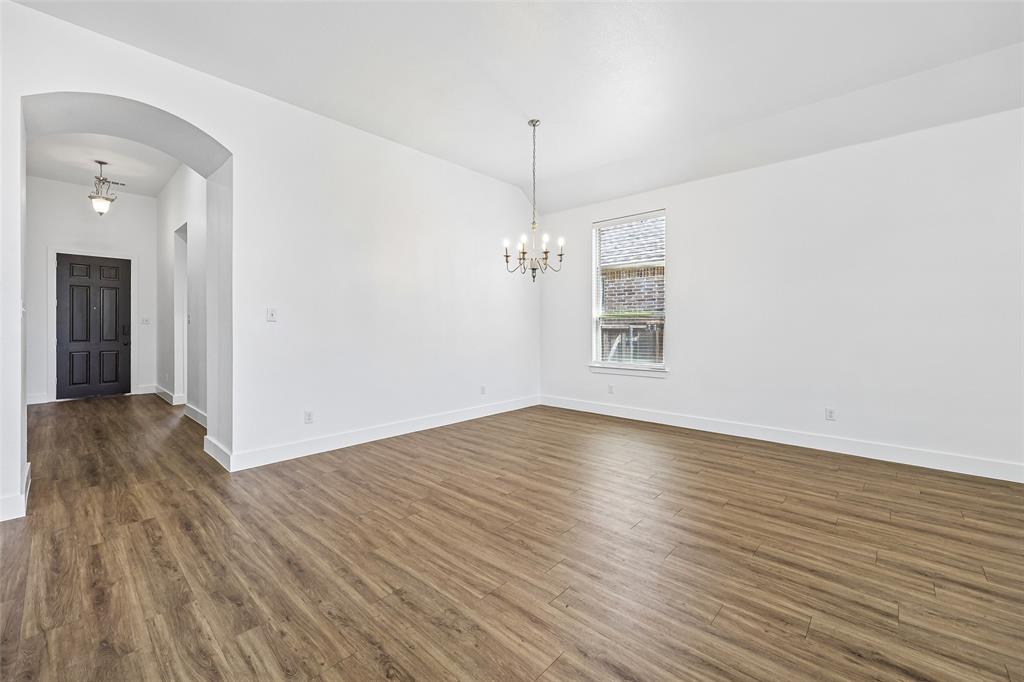 1506 Calcot Lane Property Photo 13