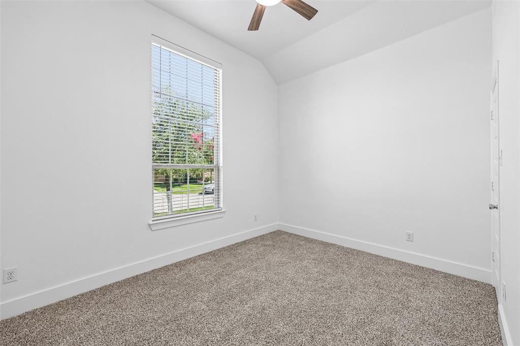 1506 Calcot Lane Property Photo 26