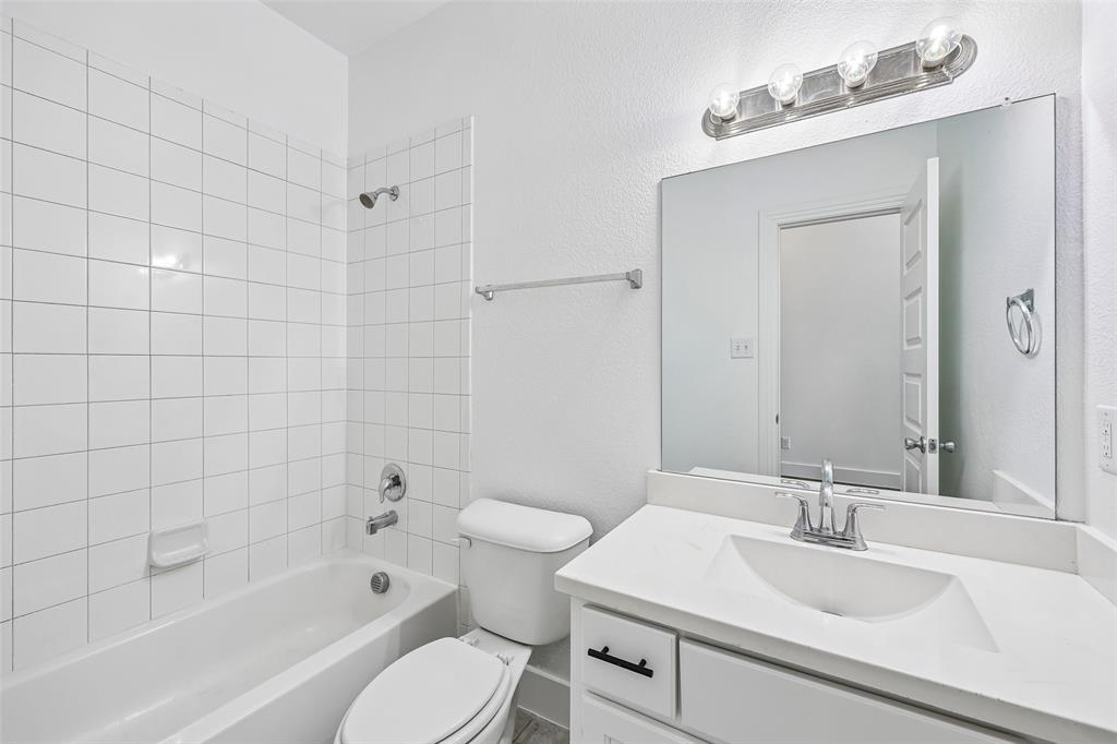 1506 Calcot Lane Property Photo 27