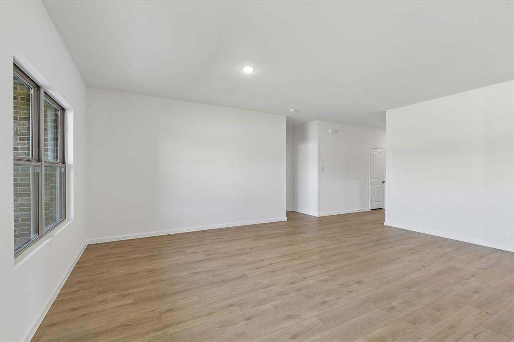 3723 Brewster Lane Property Photo 10