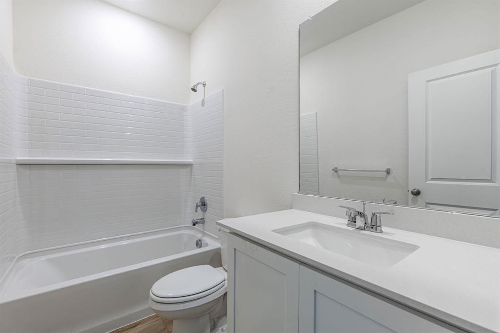 3723 Brewster Lane Property Photo 19