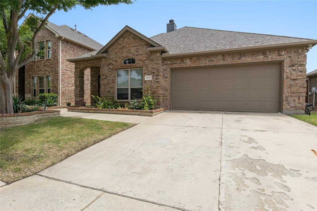 10121 Bridgewater Drive Property Photo 1