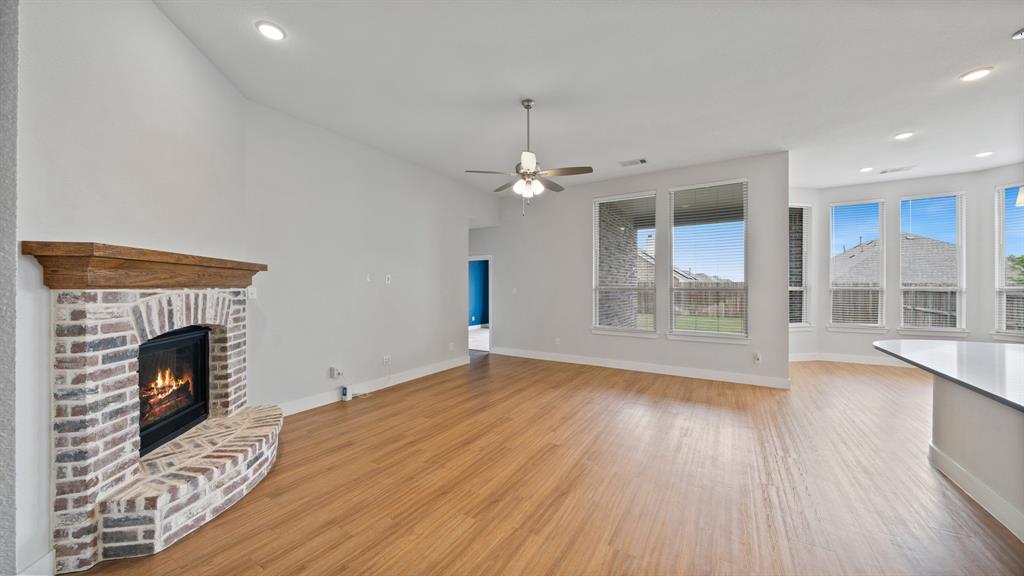 4030 Lagoon Place Property Photo 9