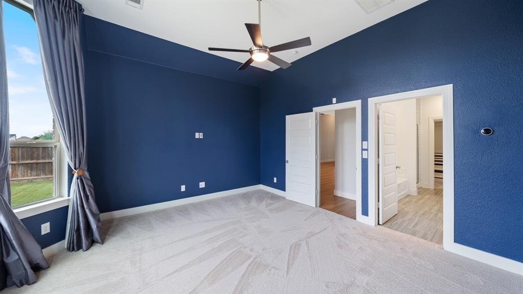 4030 Lagoon Place Property Photo 19