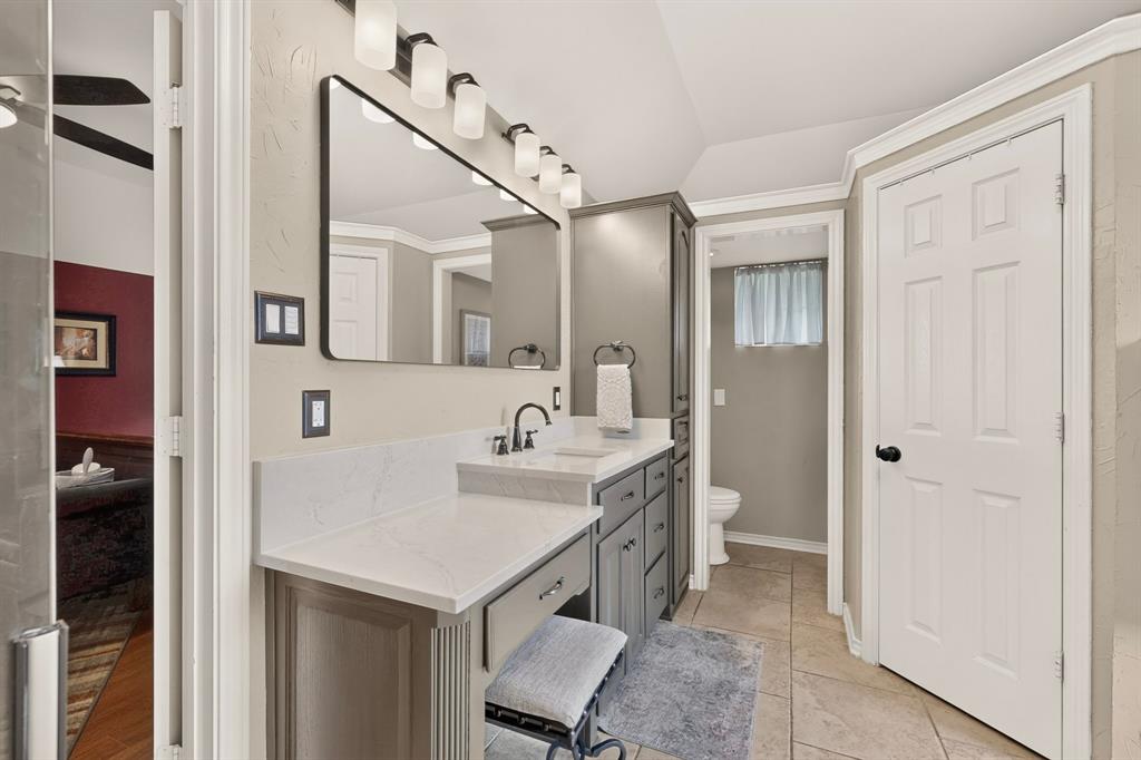611 N Fm 740 Property Photo 12
